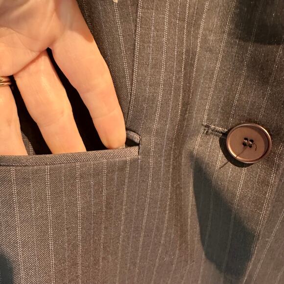 Ann Taylor Factory Store Size 2 Pinstriped Blazer Chocolaty Gray Tan Wool Blend - Picture 8 of 8